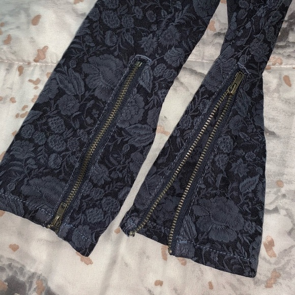 Guess Skinny Jeggings - Picture 4 of 8